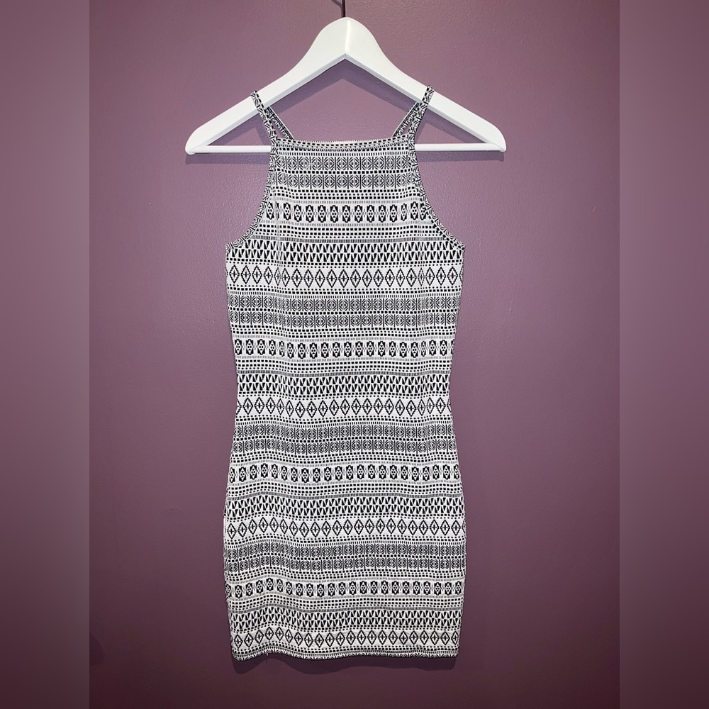 BLACK AND WHITE GARAGE BODYCON TANK DRESS